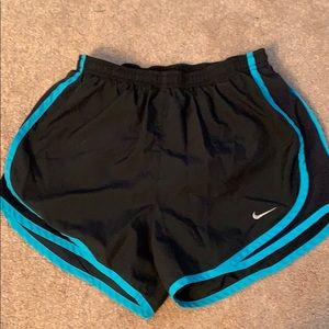 Black nike shorts
